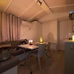 Les Sables D'or אתר קמפינג 4*