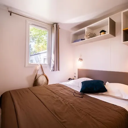 Kamp alanı Les Sables D'or