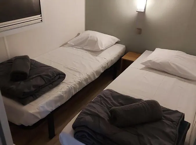 Les Sables D'or Кемпинг Агд